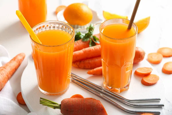 Glasses Fresh Carrot Juice Orange White Background — Stock Photo, Image