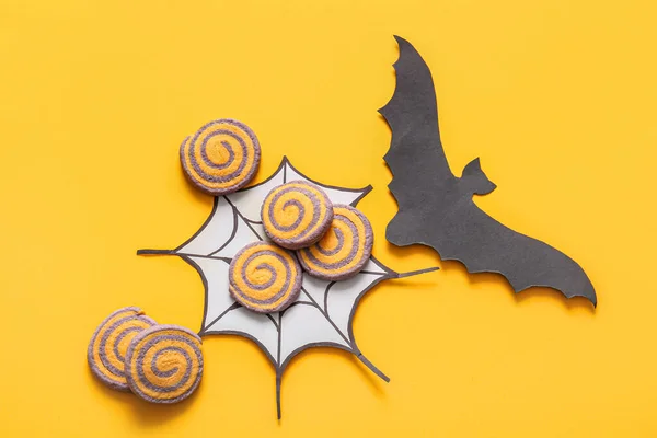 Tasty Cookies Paper Halloween Decorations Yellow Background — Stock Photo, Image