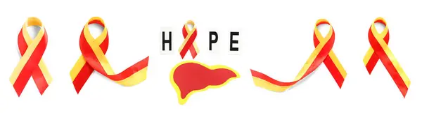 Beyaz Arka Planda Kağıt Karaciğer Ile Farkındalık Kurdeleleri Kolajı Hepatit — Stok fotoğraf