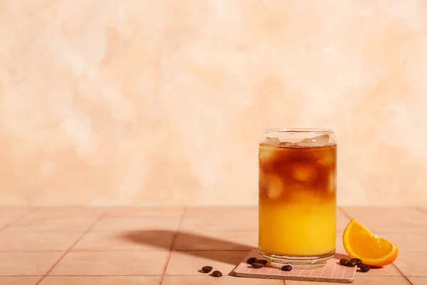Glass Velsmakende Appelsin Espresso Bordet – stockfoto