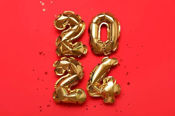 Golden Figure 2024 Made Balloons Confetti Red Background — Stock Photo, Image