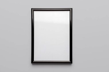 Işık arkaplanındaki boş resim çerçevesi