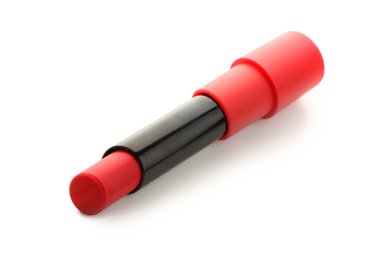 Beyaz arkaplanda güzel kırmızı ruj