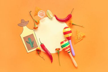 Turuncu arkaplanda Bağımsızlık Günü için Meksika sembolleri olan boş kart