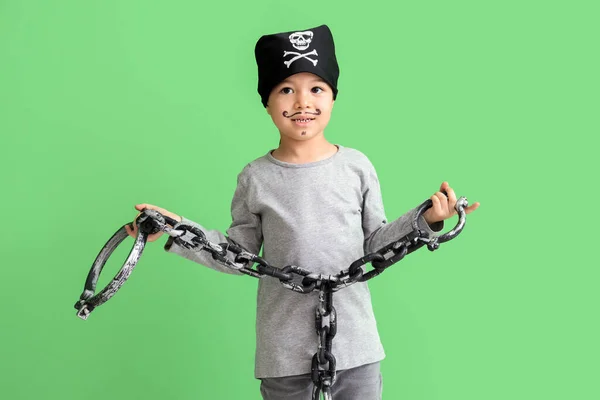 Cute Little Pirate Chain Green Background — Stock Photo, Image
