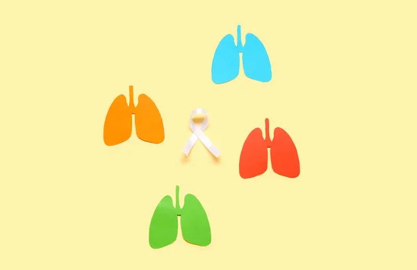 Colorful Paper Lungs White Ribbon Beige Background Lung Cancer Concept — Stock Photo, Image