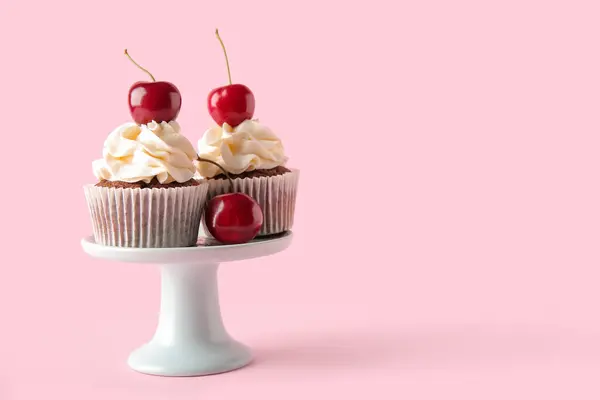 Stand Tasty Cherry Cupcakes Pink Background — Stock Photo, Image