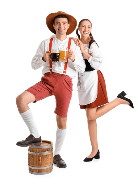 Jeune Couple Dans Des Vêtements Allemands Traditionnels Avec Bière Sur — Photo