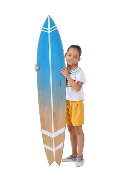 Pequeña Chica Asiática Con Tabla Surf Sobre Fondo Blanco — Foto de Stock