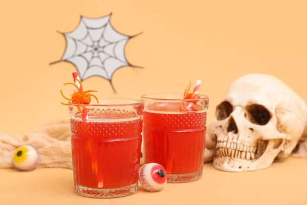Glasses Delicious Red Cocktail Halloween Spiders Beige Background Closeup — Stock Photo, Image