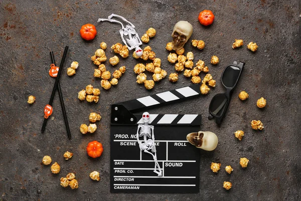 Film Clapperboard Pop Corn Caramel Décor Halloween Sur Fond Grunge — Photo