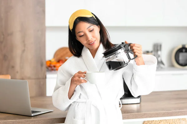 Beautiful Asian Woman Coffee Pot Cup Kitchen — Stock Photo, Image