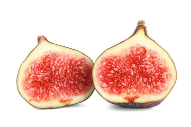 Taze sulu kesik incir beyaz arkaplanda izole