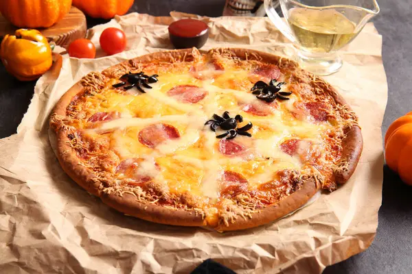 Smaczna Pizza Halloween Uroczystości Stole — Zdjęcie stockowe