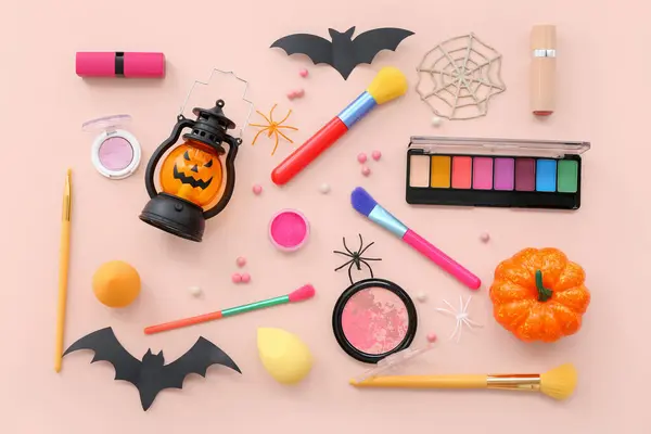 Composição Com Diferentes Produtos Maquiagem Decoração Halloween Fundo Bege — Fotografia de Stock