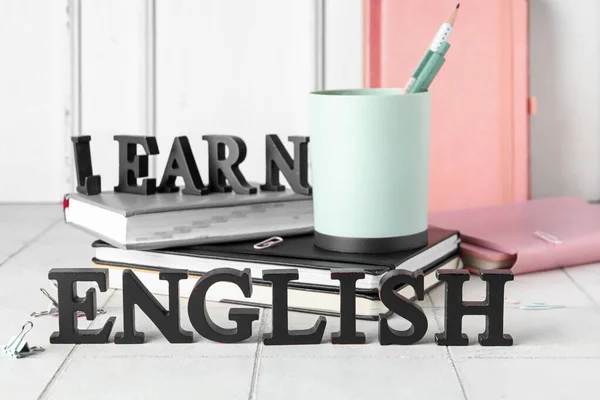 Szöveg Learn English Írószer Fehér Csempe Asztal — Stock Fotó