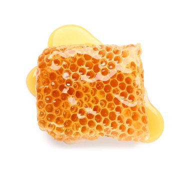 Beyaz arkaplanda tatlı bal peteği