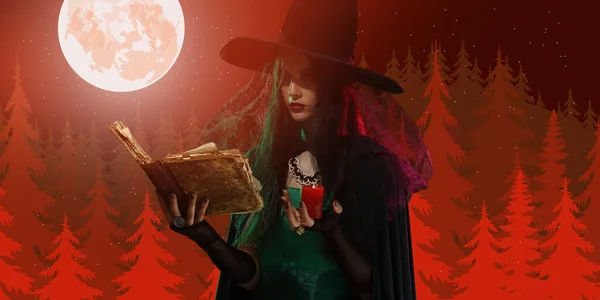 Junge Hexe Mit Zauberbuch Und Kerze Der Nacht Wald — Stockfoto