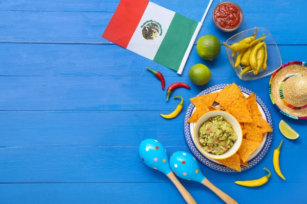 Mexikói Kaja Maracas Zászló Mexikó Kék Háttér Mexikó Függetlenség Napjának — Stock Fotó