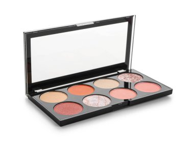 Beyaz arka planda modern göz falı olan palet