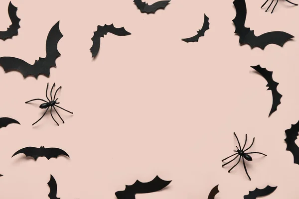 Rámeček Papírových Netopýrů Pavouků Pro Halloween Party Růžovém Pozadí — Stock fotografie