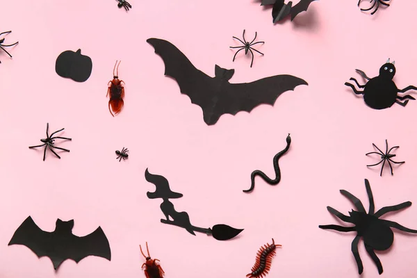 Composição Halloween Com Insetos Doces Morcegos Fundo Rosa — Fotografia de Stock