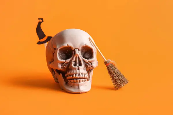 Halloween Composition Skull Broom Orange Background — Stock Photo, Image