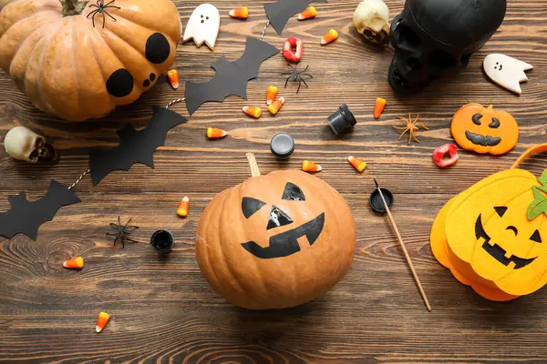 Painted Pumpkins Halloween Decorations Wooden Table — Stock Photo, Image