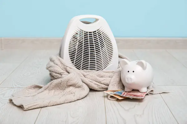 Ηλεκτρικό Καλοριφέρ Κουμπαρά Χρήματα Και Μαντήλι Στο Πάτωμα Εποχή Θέρμανσης — Φωτογραφία Αρχείου