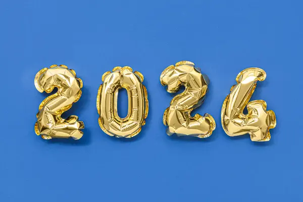 Figure 2024 Made Golden Foil Balloons Color Background — Stock Photo, Image