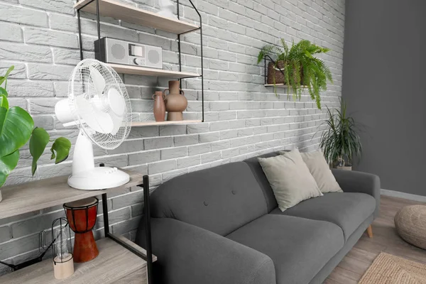 Elektrischer Ventilator Regal Des Modernen Wohnzimmers — Stockfoto
