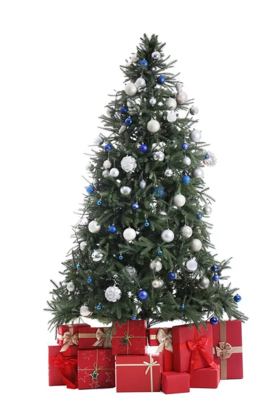 Geschenkboxen Unter Dem Weihnachtsbaum Isoliert Auf Weißem Hintergrund Stockbild