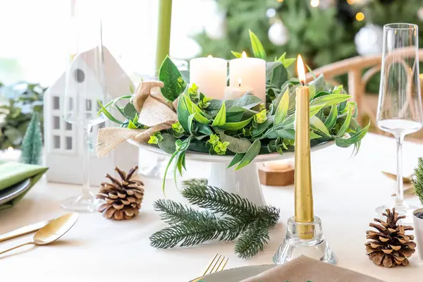 Festive Table Setting Burning Candles Christmas Decor — Stock Photo, Image