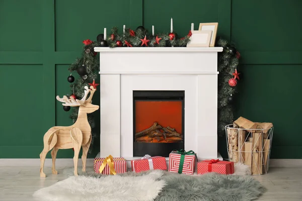 Interior Living Room Fireplace Christmas Decor Presents — Stock Photo, Image
