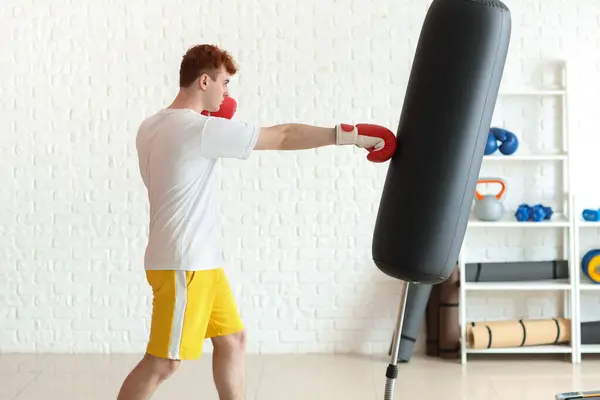 Young Redhead Boxer Punching Bag Gym — Stock Photo, Image