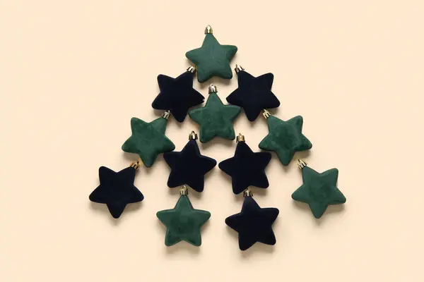 Vánoční Strom Hvězd Béžovém Pozadí — Stock fotografie