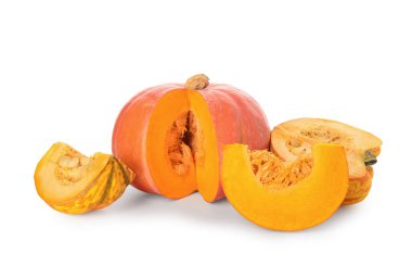 Beyaz arkaplanda taze balkabaklarını kes