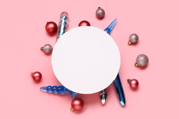 Blanco Kaart Met Seksspeeltjes Kerstballen Roze Achtergrond — Stockfoto