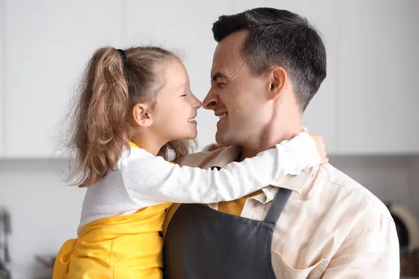 Cute Little Girl Her Dad Hugging Kitchen Closeup — Stock Photo, Image