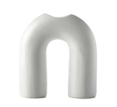 Beyaz arkaplanda boş vazo