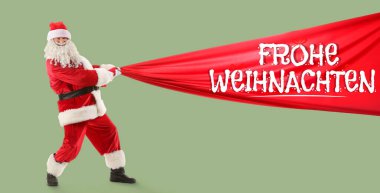 MET FROHE WEIHNACHTEN (Mutlu Noeller için Almanca) ve yeşil arka planda büyük çantalı Noel Baba