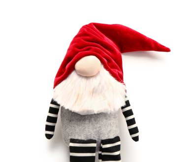 Beyaz arkaplanda izole edilmiş Noel cücesi