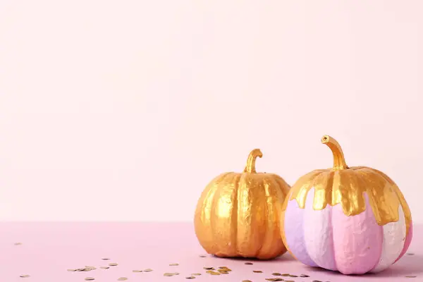 Different Painted Pumpkins Confetti Colorful Background — Stock Photo, Image