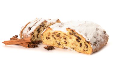 Beyaz arka planda tarçınlı ve anasonlu lezzetli bir Noel.