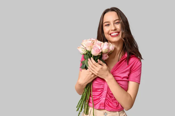 Pretty Young Woman Bouquet Beautiful Roses Grey Background Valentine Day — Stock Photo, Image