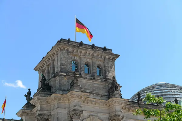 Reichstag Building Germany Flag Berlin — Stock Photo, Image
