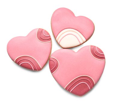 Beyaz arka planda kalp şeklinde kurabiyeler. Sevgililer Günü kutlaması