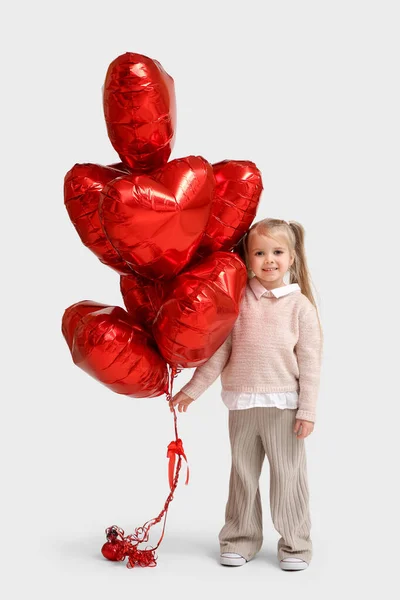 Мила Маленька Дівчинка Кулями Формі Червоного Серця Білому Тлі Святкування — стокове фото