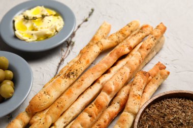 Hafif arka planda Lezzetli İtalyan Grissini, yakın plan