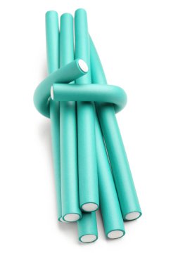 Beyaz arka plan üzerinde izole saç curlers